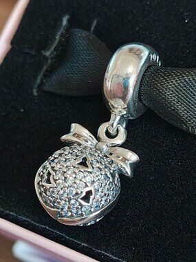 Authentic Pandora 2014 Black Friday Christmas Wish Charm USB792700